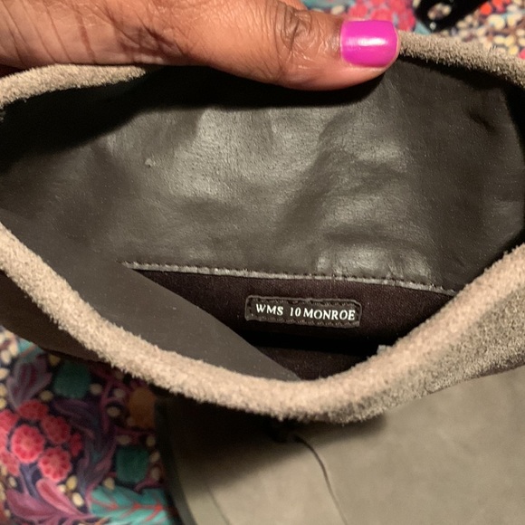 New Report Monroe Grey Suede Boots with buckles Size 10 - Picture 4 of 12